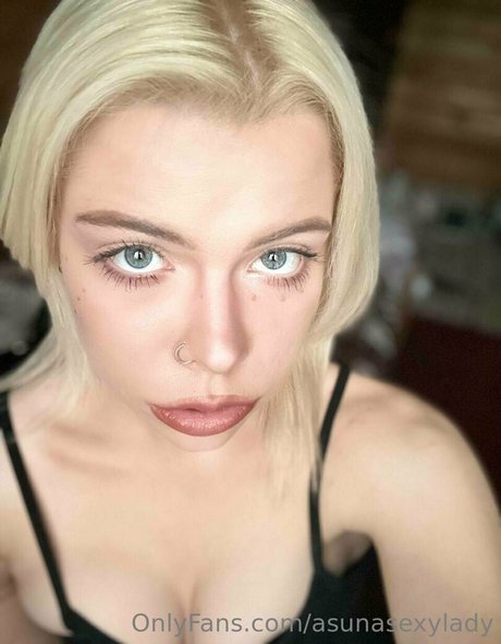 littlesabrina erotic pornstar img