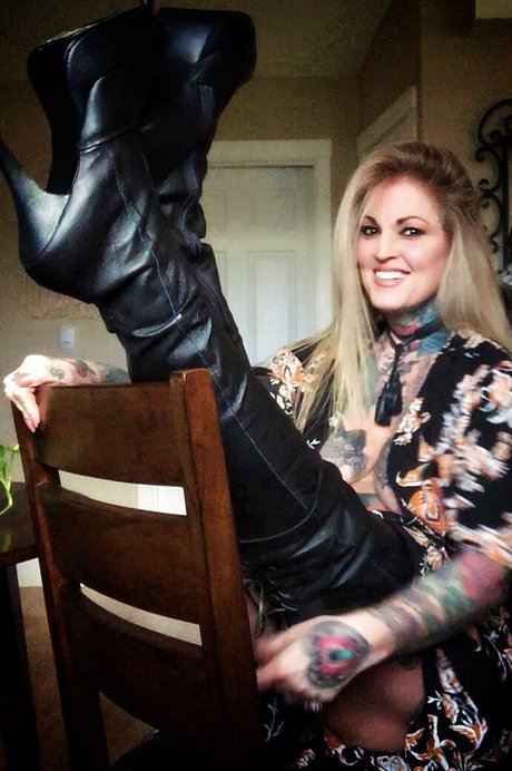 lesbian strapon onlyfans beautiful nude archive