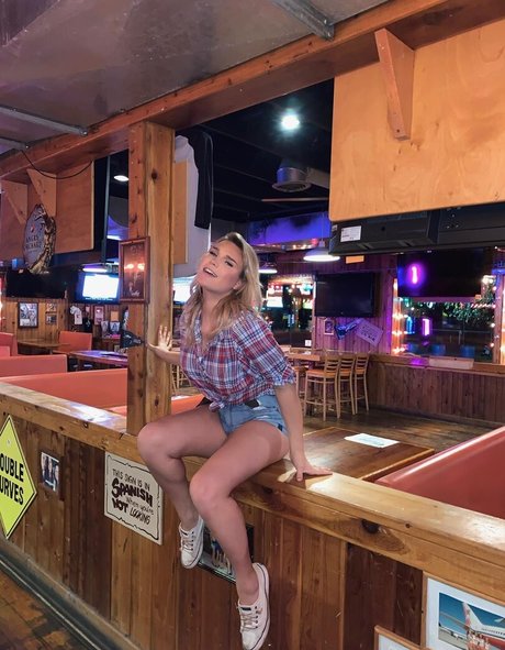 Erica Carosella star hd archive