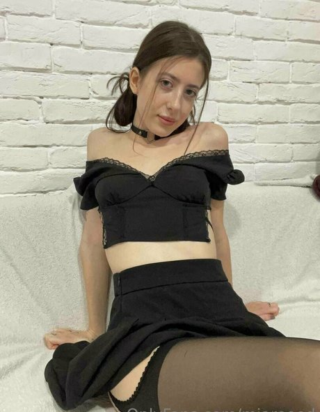 miareeed pornstar nudes photo