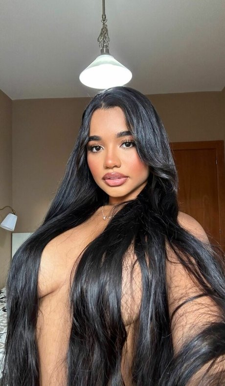 Mafe Ibarguen model naked photo