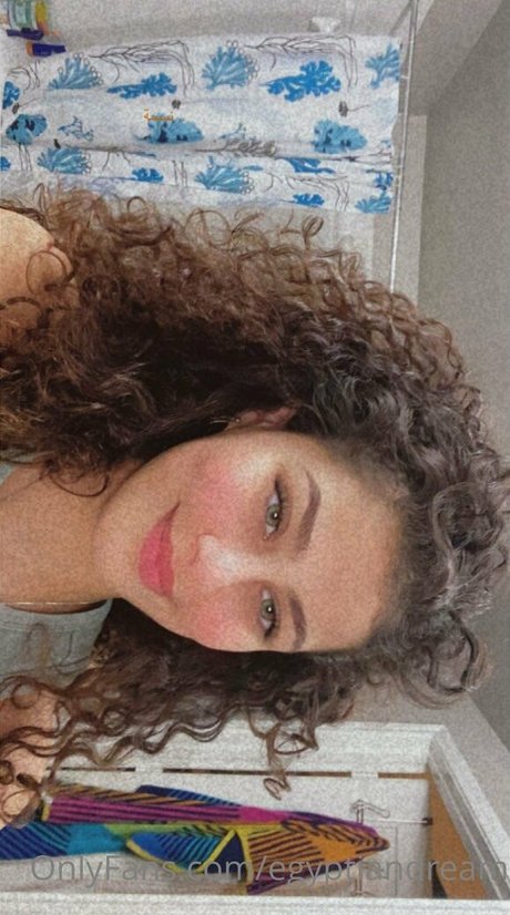 egyptiandream model erotic pictures