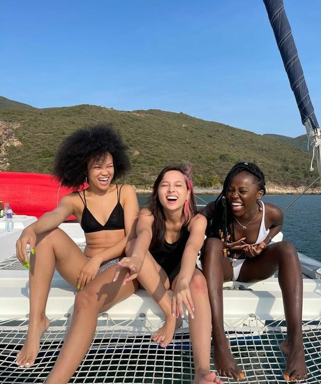 J Lou_ model sexy photos