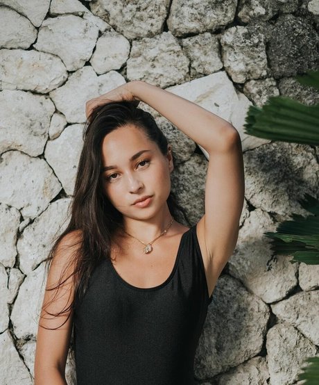 black hair milf onlyfans free naked img