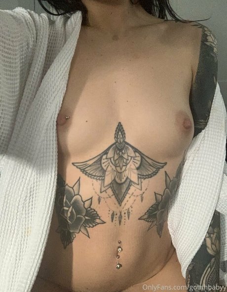 gothhbabyy nudes star images