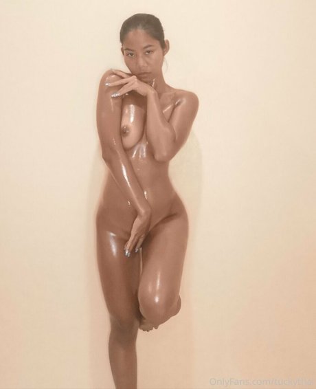 blonde cougar onlyfans sexy nude images