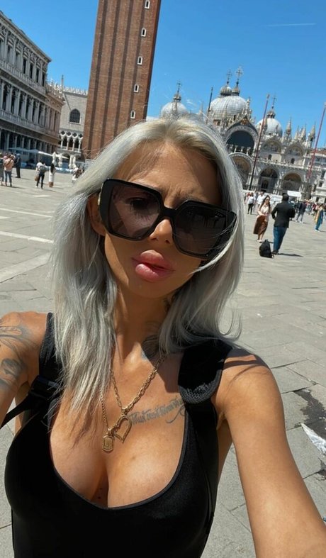 curvy lesbian onlyfans pretty photo