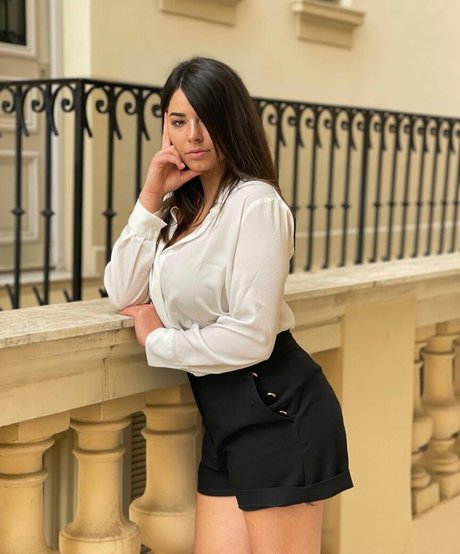 chubby goth onlyfans porn pictures