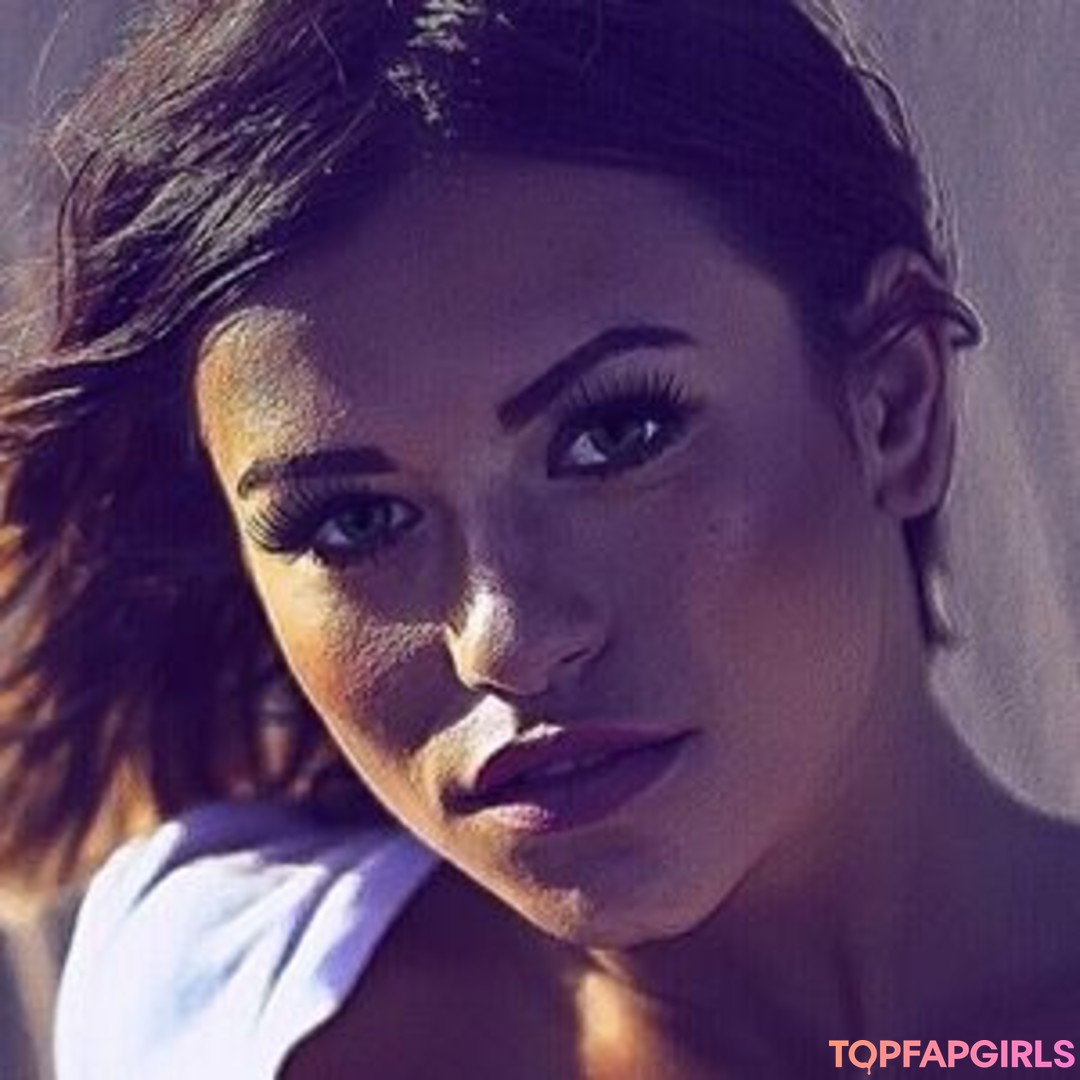 Justine Reine Marie model perfect pics