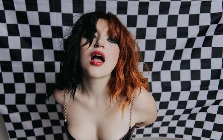 Gayle model sex archive