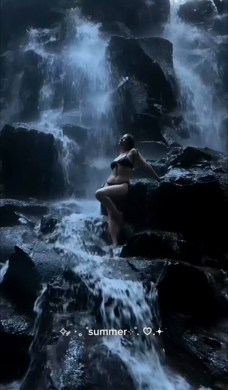 miafitz exclusive actress pics