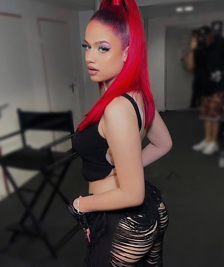 badmomzjay star perfect photos