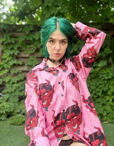 tall milf onlyfans adult pictures