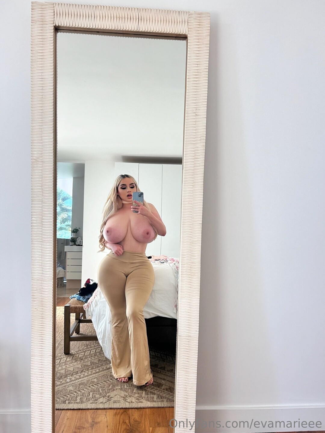evamarieee star sexy pictures