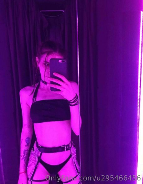 gloryhole princess onlyfans pornographic img