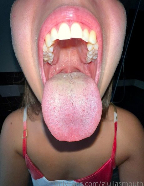 giuliasmouth pornstar exclusive pics