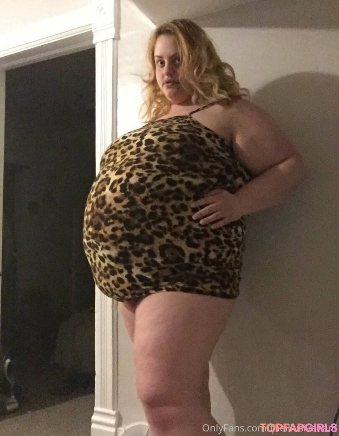 theillusiveham model hot pics