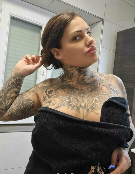 mary vip top profile image