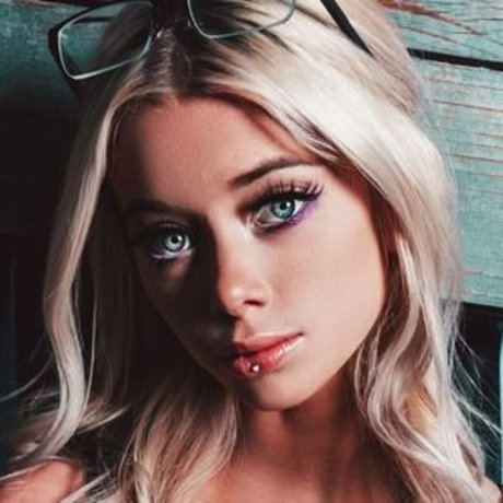 mother daughter onlyfans free porn gallery