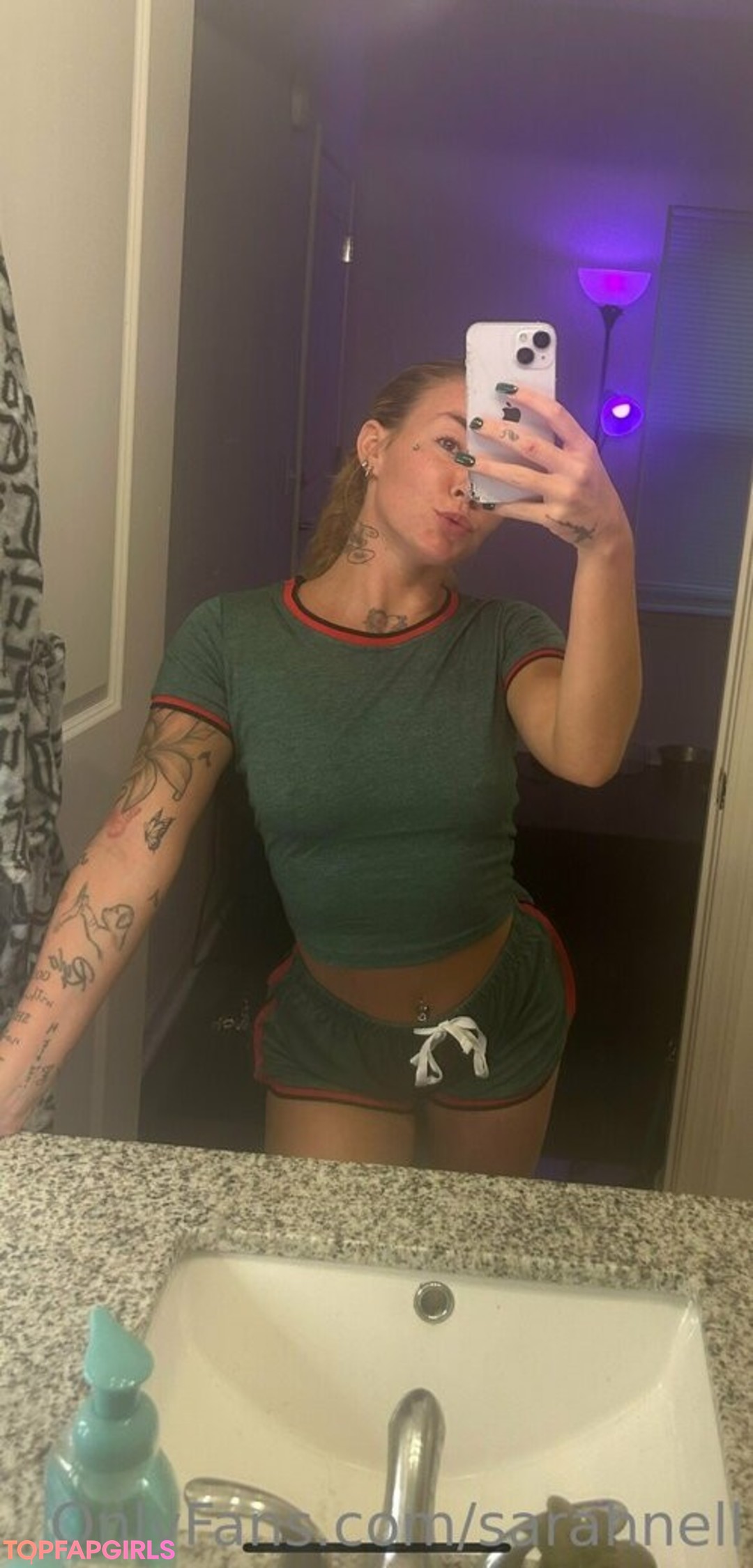 sarahnell adult model photos
