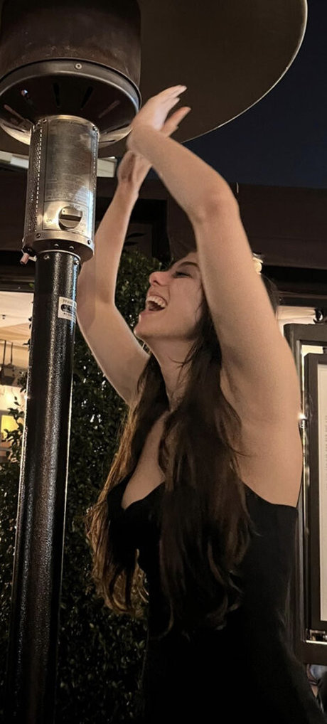 Kira Kosarin pretty pornstar pic