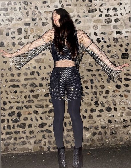 Kira Kosarin xxx model galleries