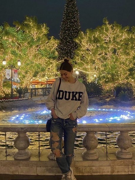 Kira Kosarin top actress pics