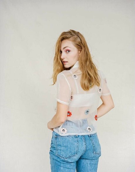 AnnaSophia Robb xxx actress photos