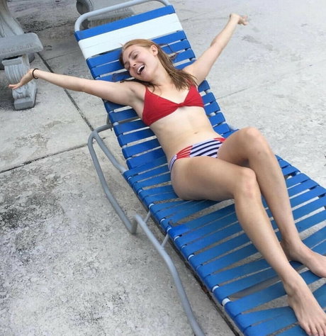 AnnaSophia Robb art actress images