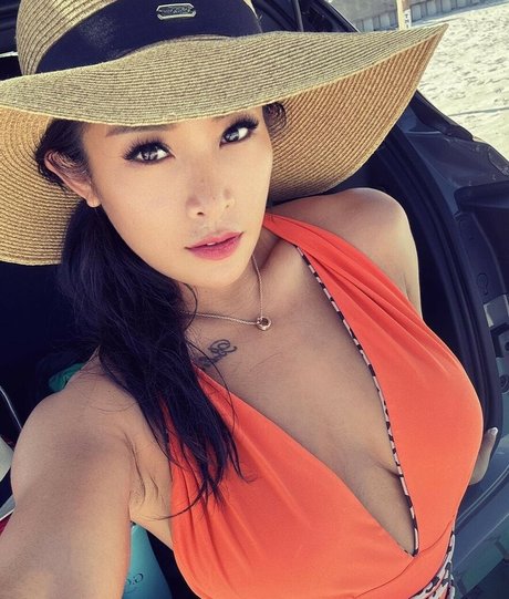 arab wife onlyfans exclusive galleries