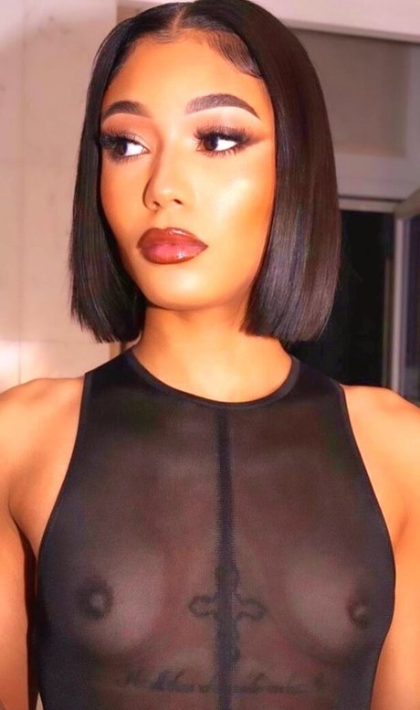 dark skin ebony onlyfans beautiful photo