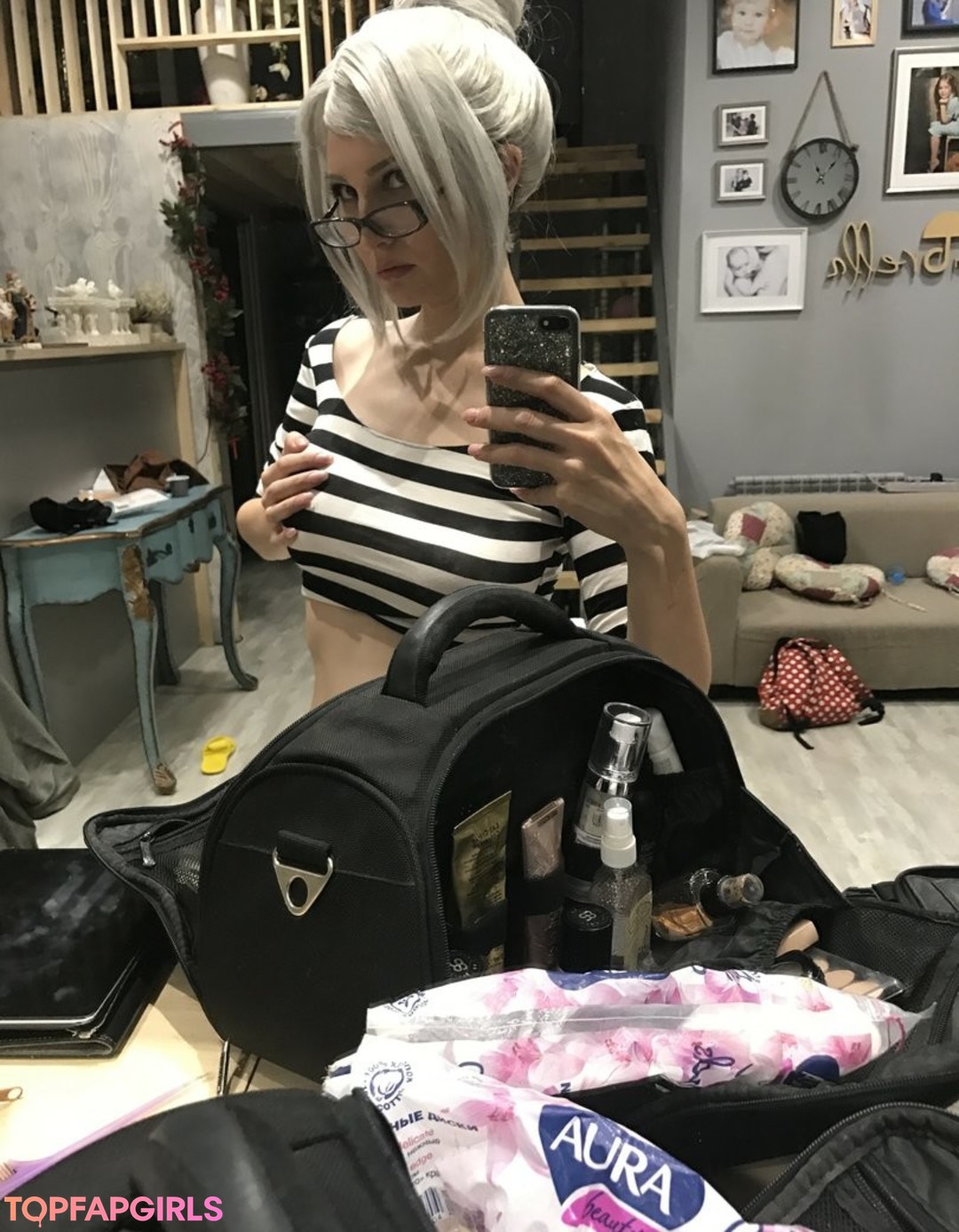 lesbian fisting onlyfans erotic photos