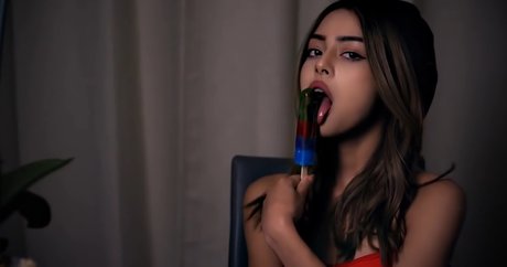 curvy nude onlyfans porno pic