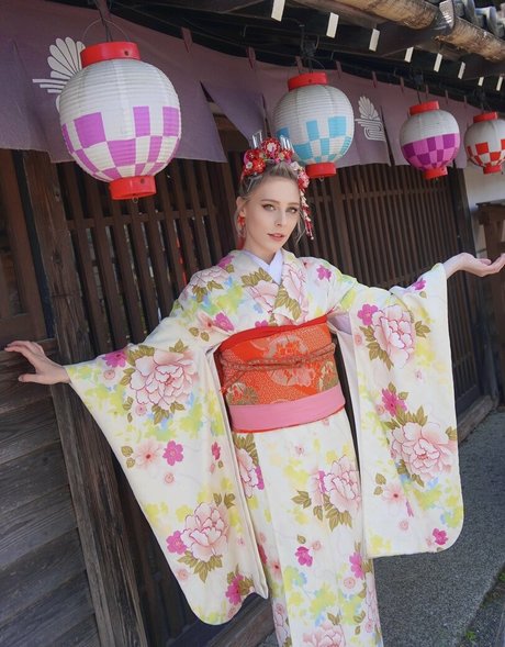 Milschbaum star exclusive img