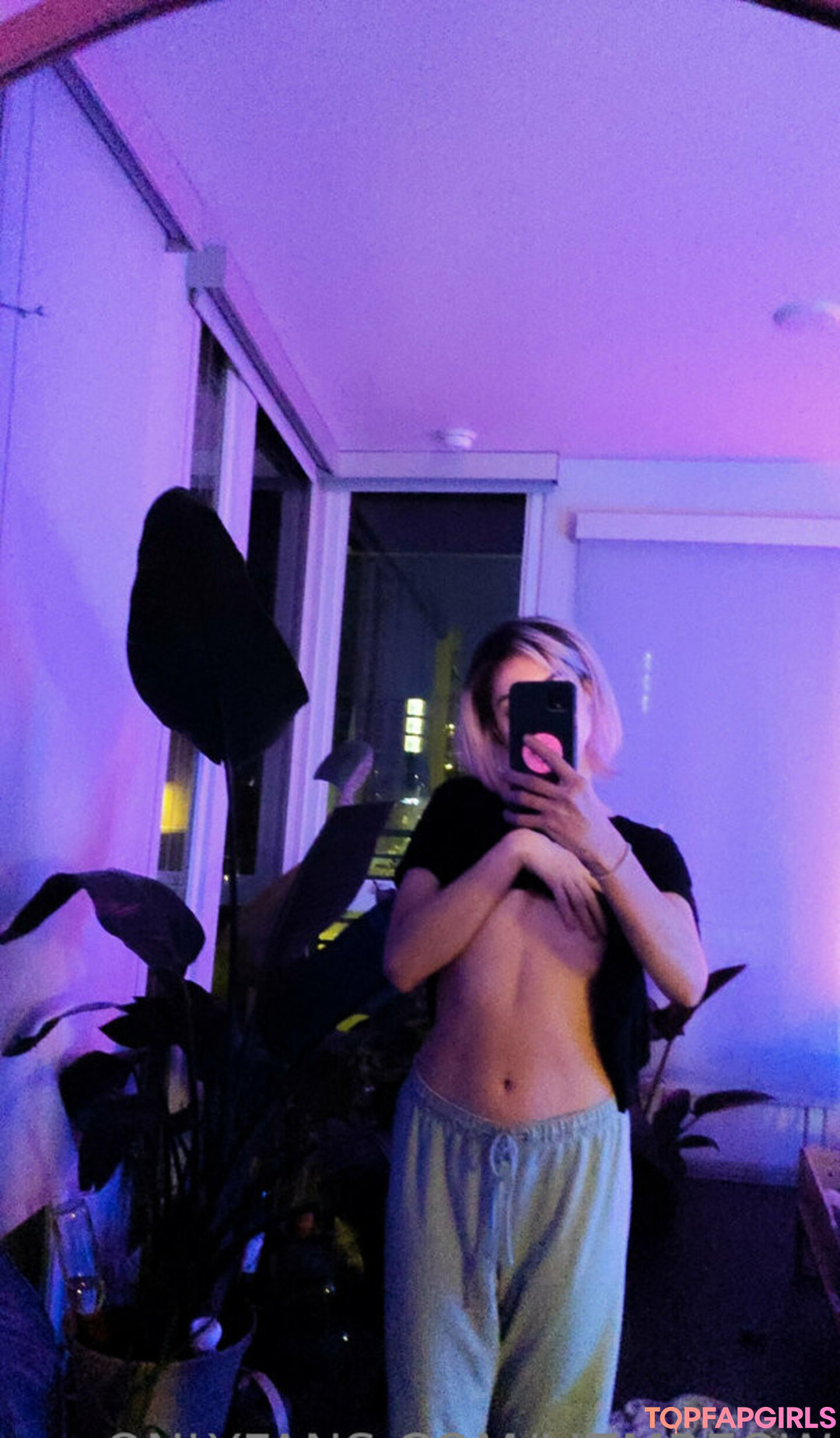 Lizmreow star pornographic pics