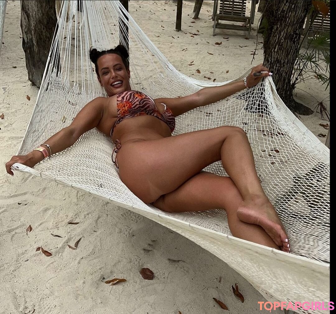 Elle Faye star images