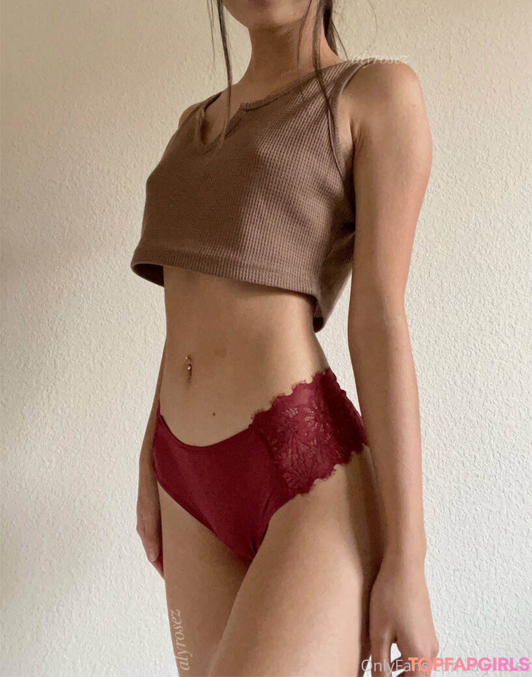 Alyrosez adult model galleries
