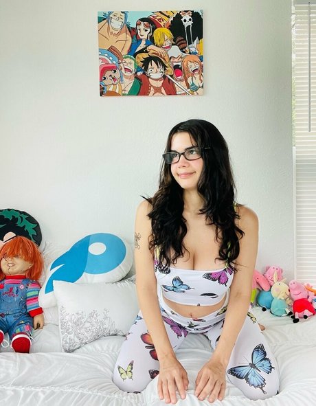 la elfo model xxx image