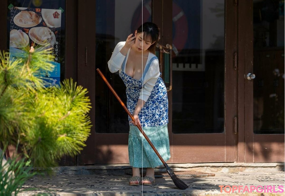 Yuria Yoshine model erotic pictures