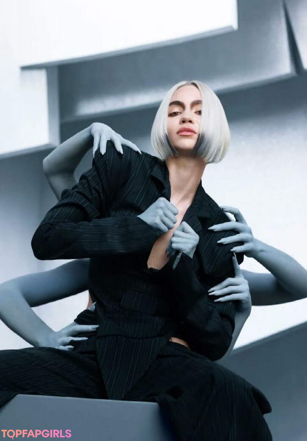 Grimes porn model photo