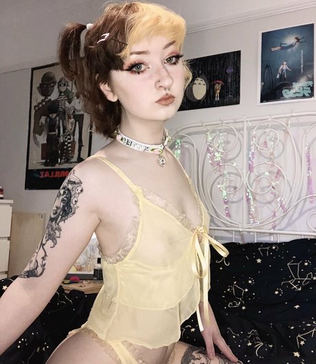 skinny blonde onlyfans sexy naked pics