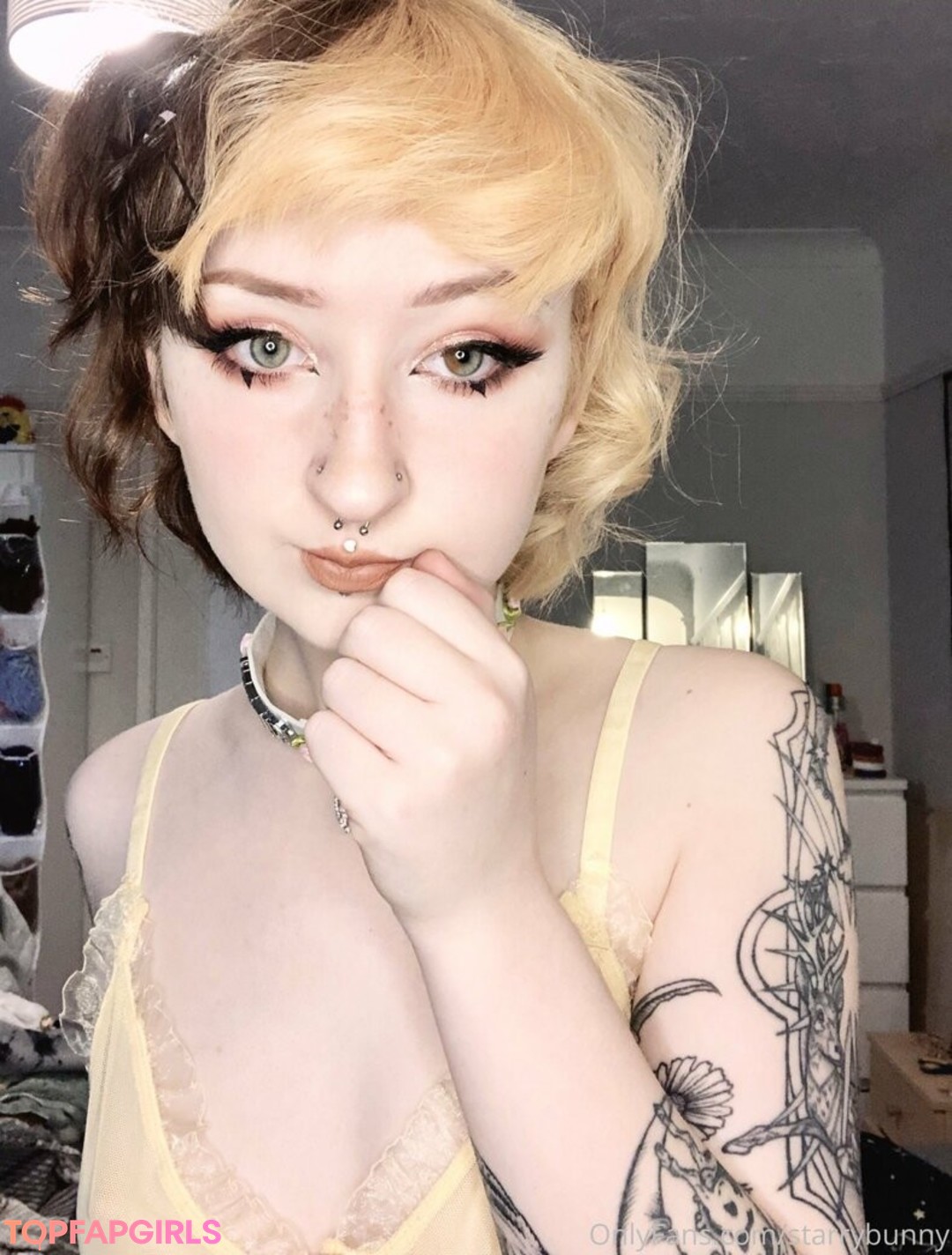 chubby nude onlyfans sex photo