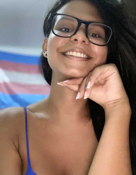 bellapussy25 model adult galleries