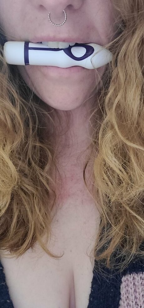 blonde natural onlyfans nudes image