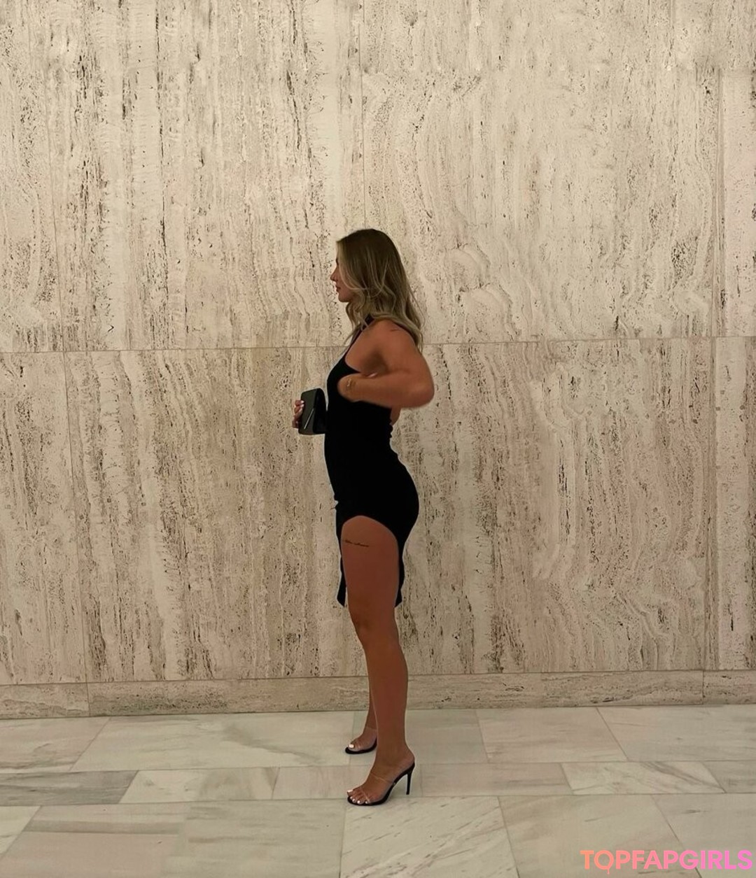 cydneekinslow model naked photos