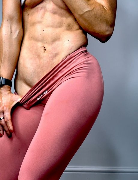 Kitty Lo art actress picture