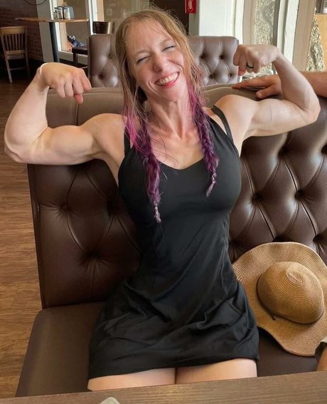 Wendy Lov star photos