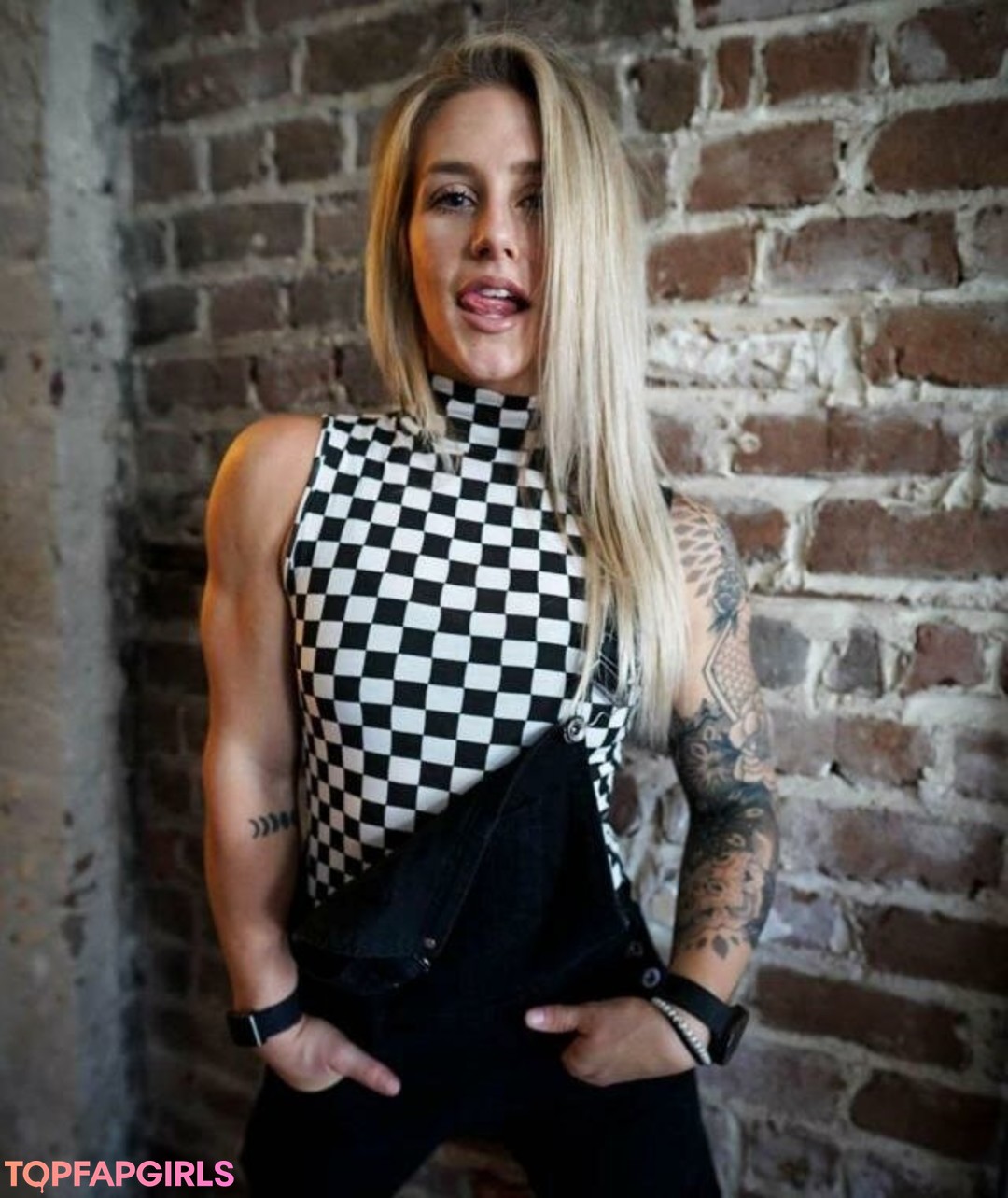Josie Hamming exclusive model pictures