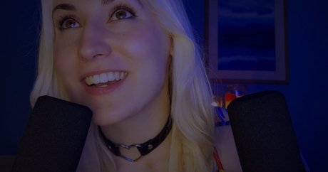 ASMR Shortbread model nudes pic