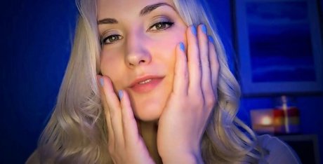 ASMR Shortbread xxx actress photo